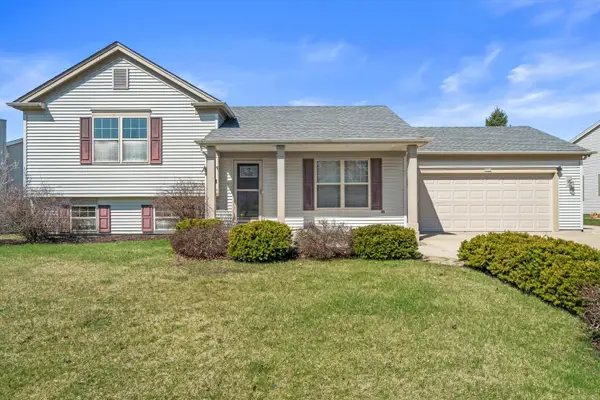2521 Brittany Ln, East Troy, WI 53120