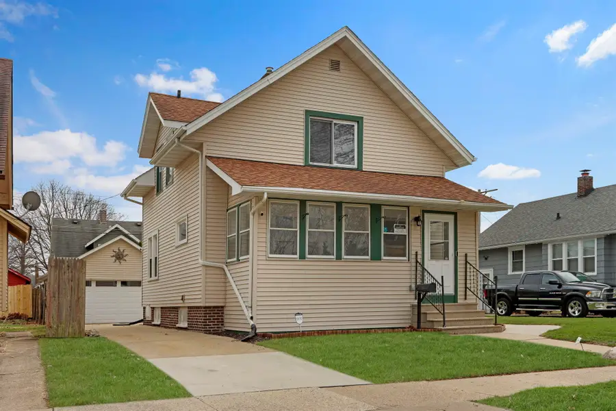 1501 73rd St, Kenosha, WI 53142 - #2