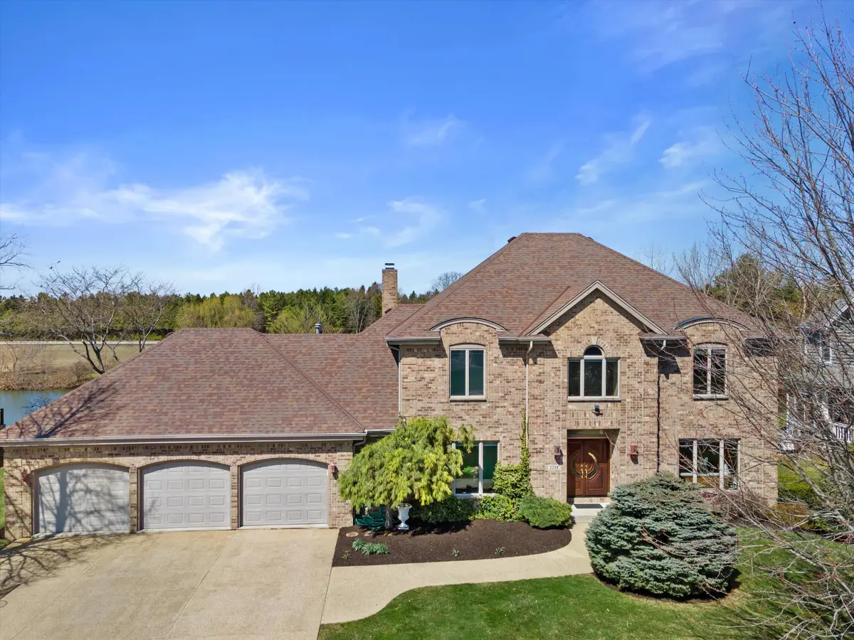 1218 5 Mile Rd, Caledonia, WI 53402 - #1