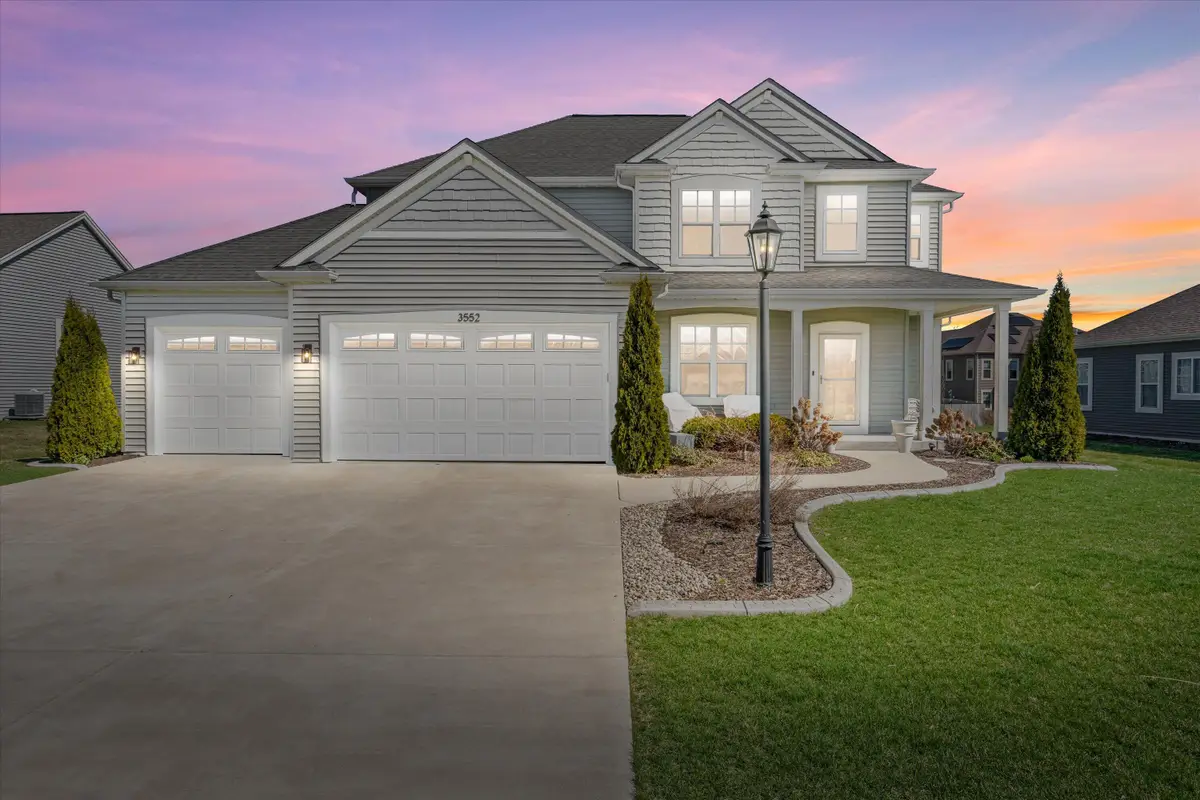 3552 Olde Howell Rd, Waukesha, WI 53188 - #1