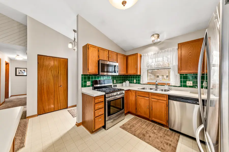 10500 S Jessica Dr, Oak Creek, WI 53154 - #2