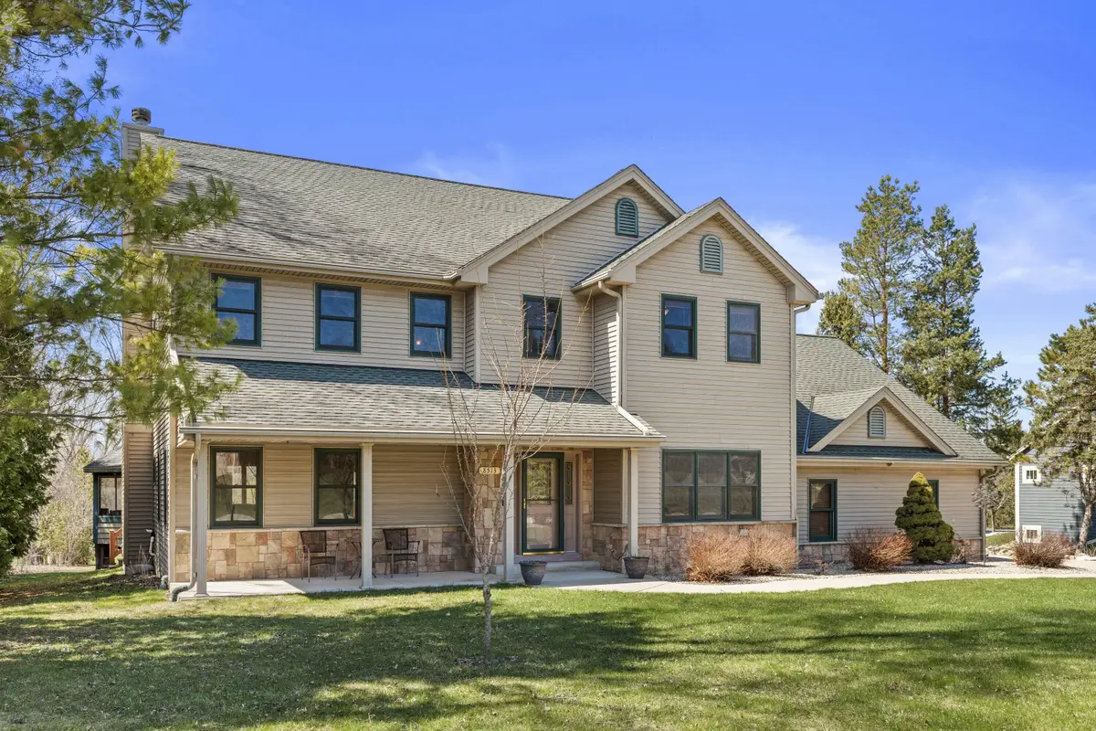 8513 S 47th St, Franklin, WI 53132 - #1