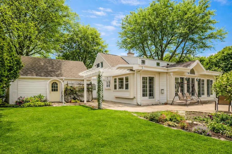 1350 Blue Ridge Blvd, Elm Grove, WI 53122 - #2