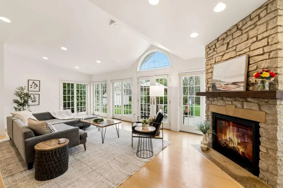 1350 Blue Ridge Blvd, Elm Grove, WI 53122 - #3