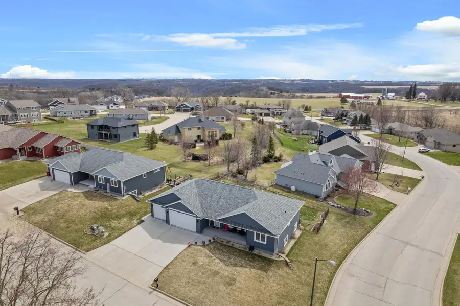 1363 Summit Dr, Winona, MN 55987 - #2