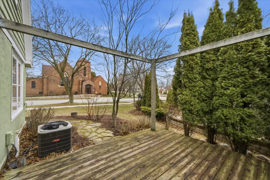 509 School St, Kohler, WI 53044 - #3