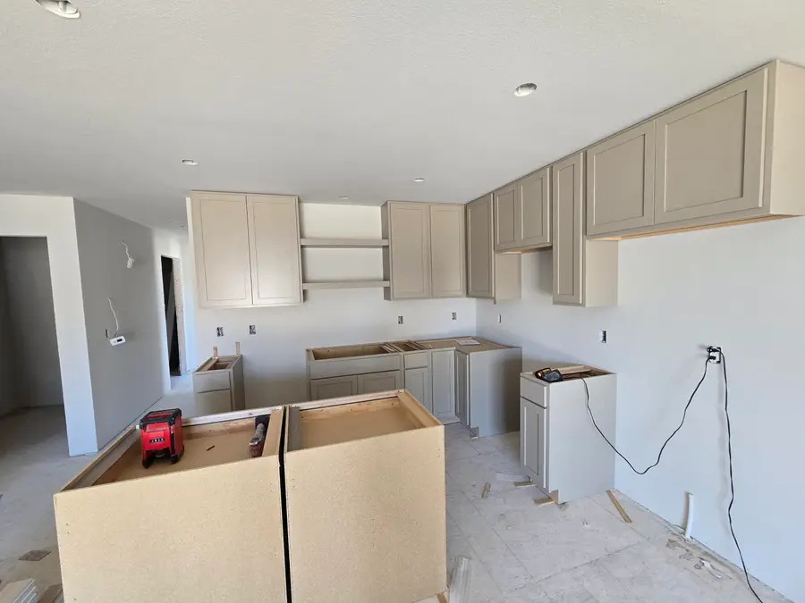 W219N16394 Jasmine Ct, Jackson, WI 53037 - #2