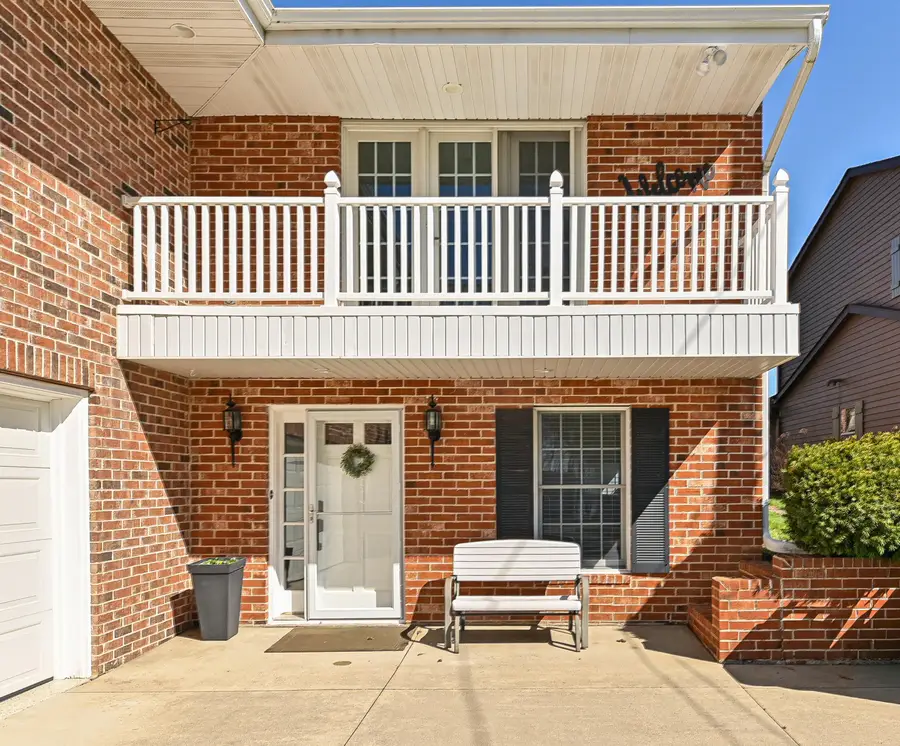 25922 W Loomis Rd, Wind Lake, WI 53185 - #3