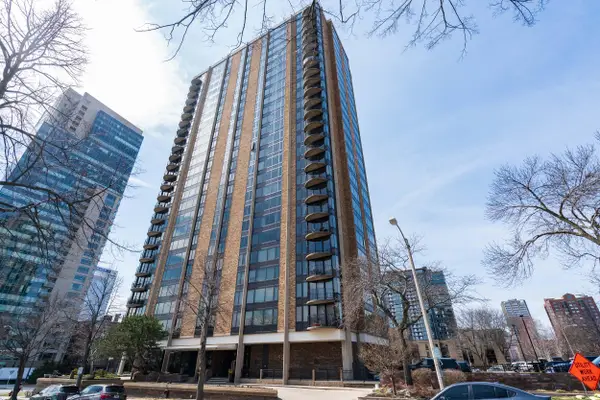 929 N Astor St, Milwaukee, WI 53202