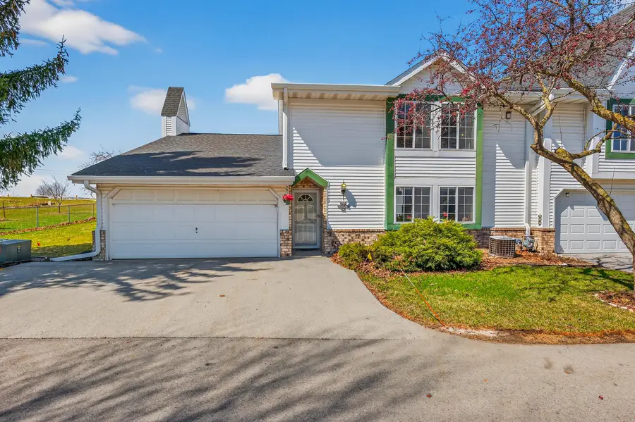 N74W23475 Water Tower Ct, Sussex, WI 53089 - #3