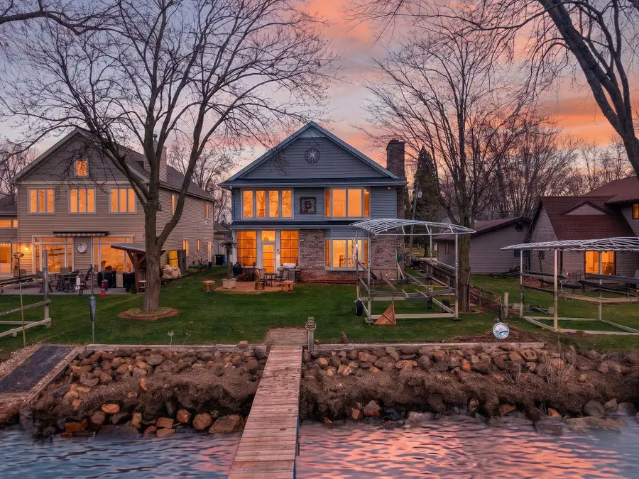 3129 Sunnyside St, Pleasant Springs, WI 53589 - #3