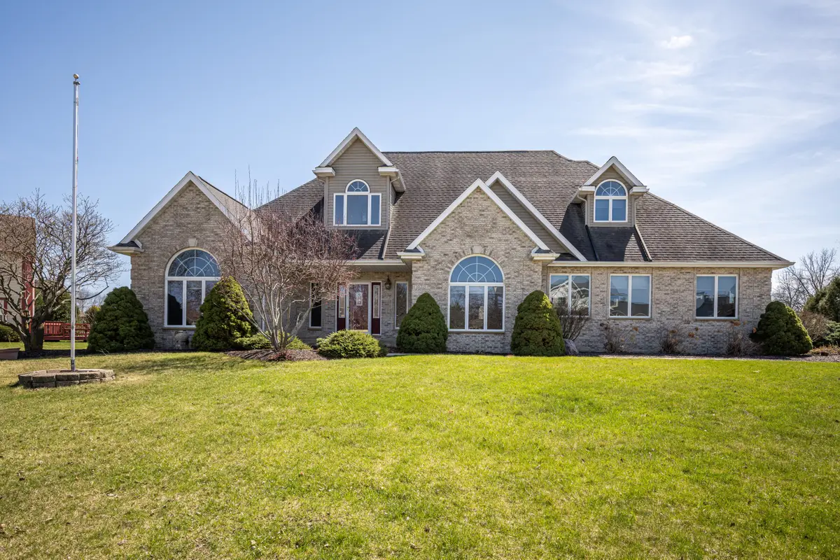 10215 83rd Pl, Pleasant Prairie, WI 53158 - #1