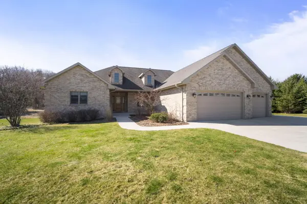 W1467 Town Mm Rd, Ashippun, WI 53059