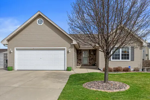 8316 Ivanhoe Pl, Sturtevant, WI 53177