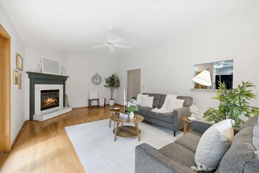 W178N9743 Riversbend Cir W, Germantown, WI 53022 - #3