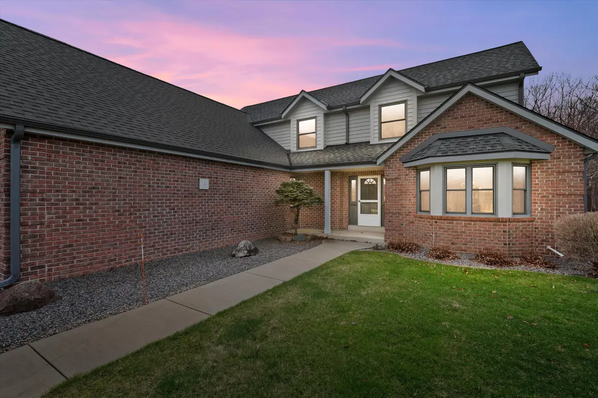 1511 Prairie Ln, Hubertus, WI 53033 - #1