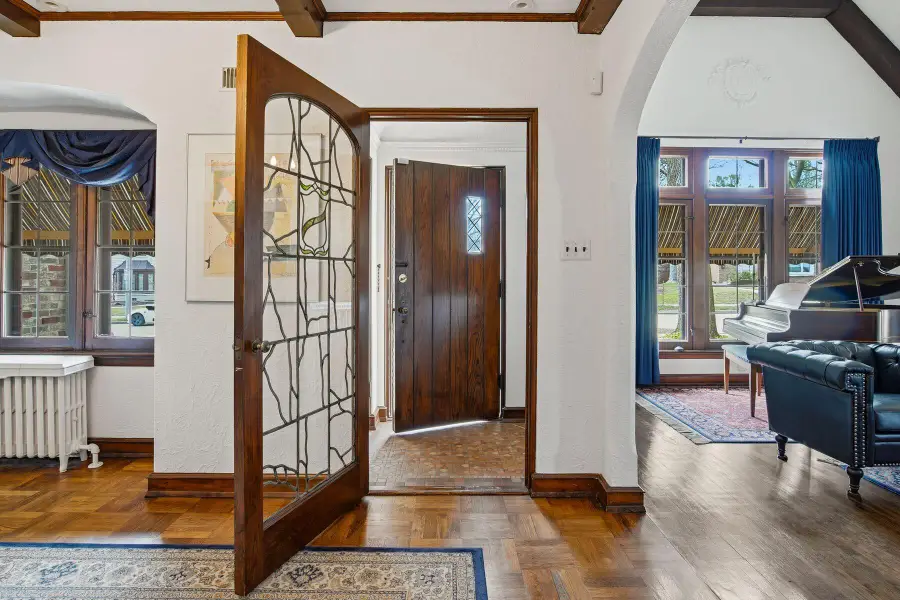 228 N Pinecrest St, Milwaukee, WI 53208 - #2