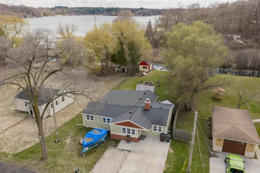 S103W30215 Lakeside Dr, Mukwonago, WI 53149 - #2