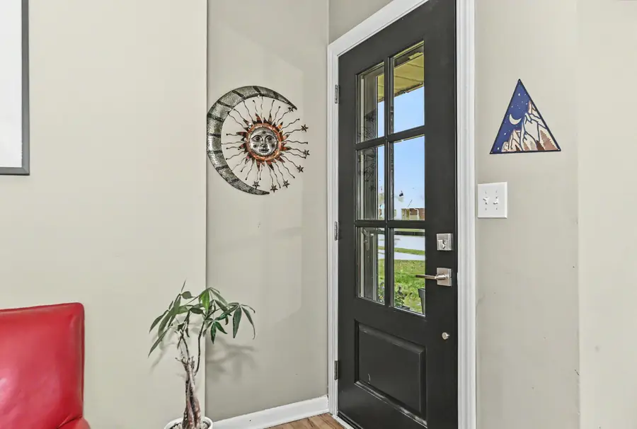 3923 E Iona Ter, Cudahy, WI 53110 - #3