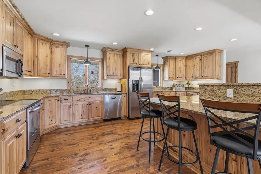 N59W39568 Laketon Ave, Oconomowoc, WI 53066 - #2