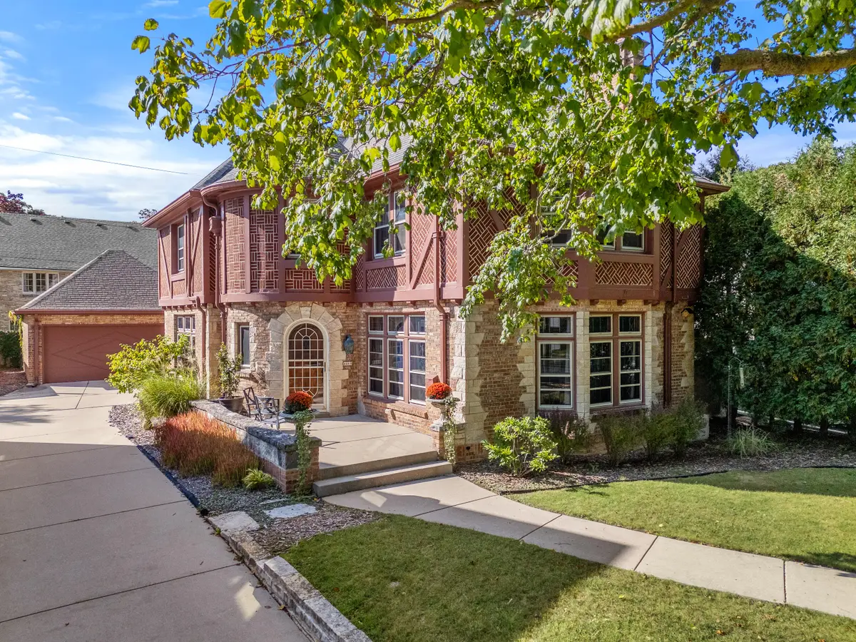 4469 N Maryland Ave, Shorewood, WI 53211 - #1