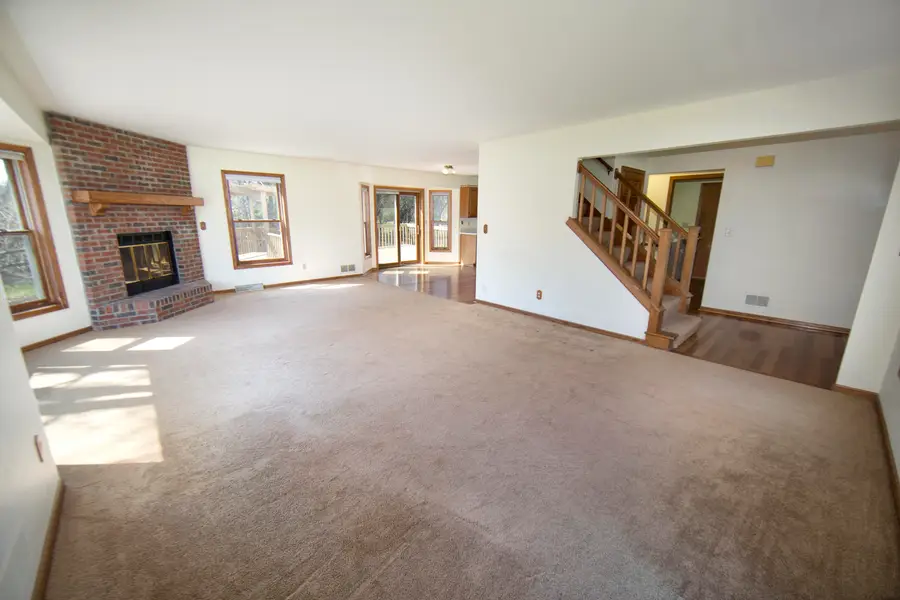 4445 S Longview Dr, New Berlin, WI 53151 - #3