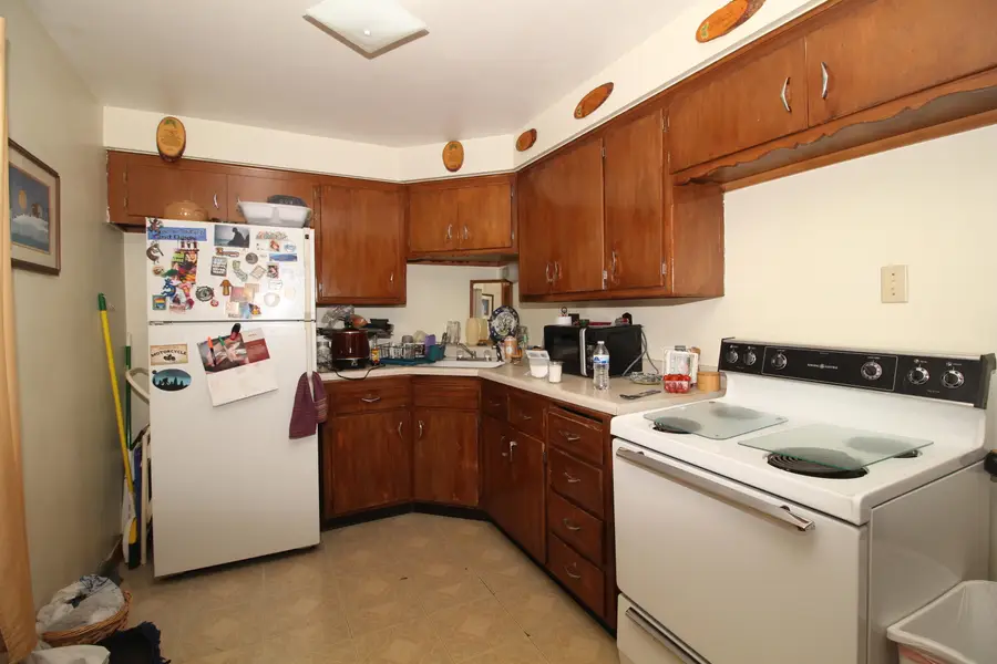 1211 S 5th Ave, West Bend, WI 53095 - #2