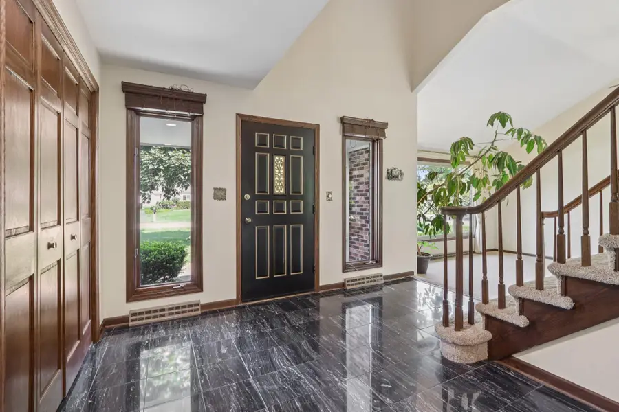 2 Redwood Ct, Wind Point, WI 53402 - #3