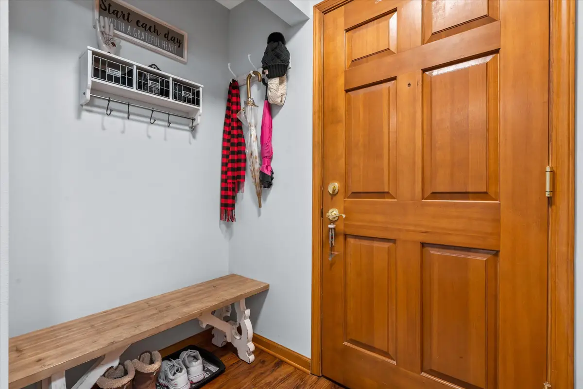 530 N Silverbrook Dr, West Bend, WI 53090 - #1