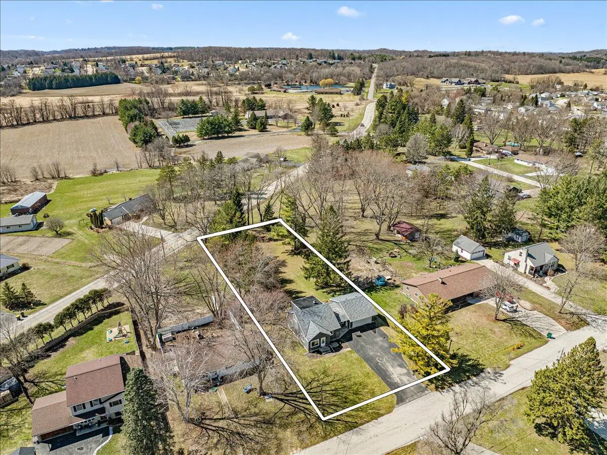 6741 Jansen Dr, Barton, WI 53090 - #1