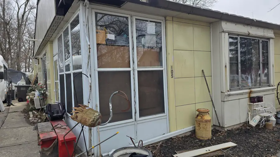 105 N Jefferson St, Waterford, WI 53185 - #2