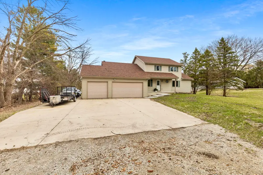 W4436 E Lakeview Rd, Hustisford, WI 53034 - #3