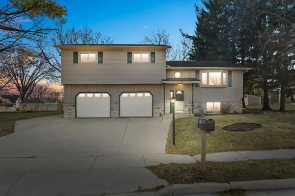 609 Clinton St, Horicon, WI 53032