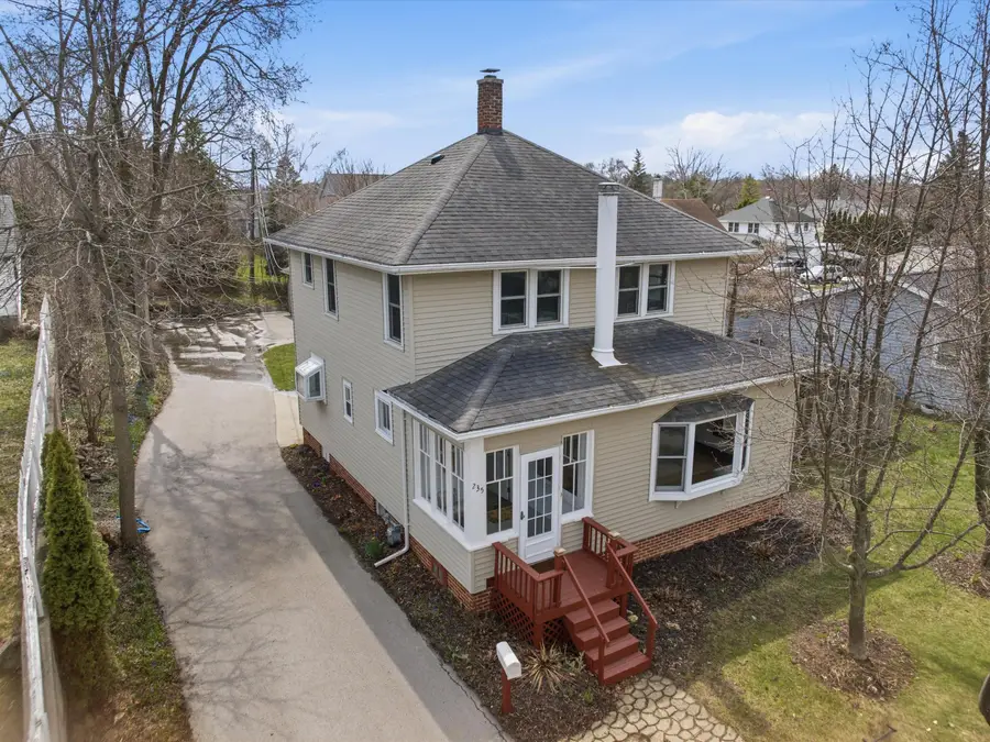 235 Monroe St, Sheboygan Falls, WI 53085 - #2