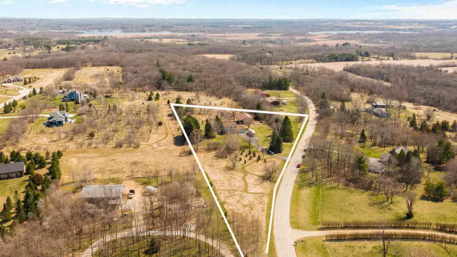 S107W36898 Annice Ln, Eagle, WI 53119 - #2