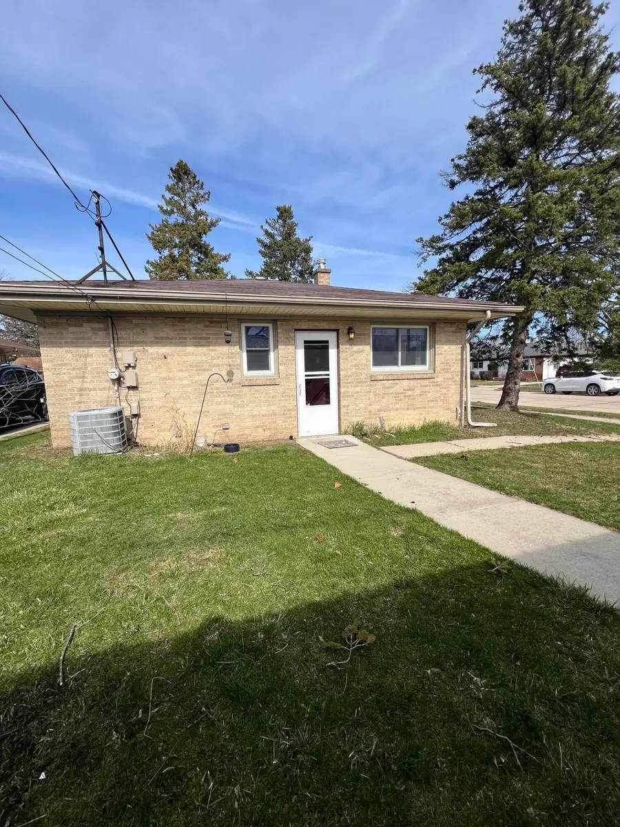 1854 Jupiter Ave, Racine, WI 53404 - #2