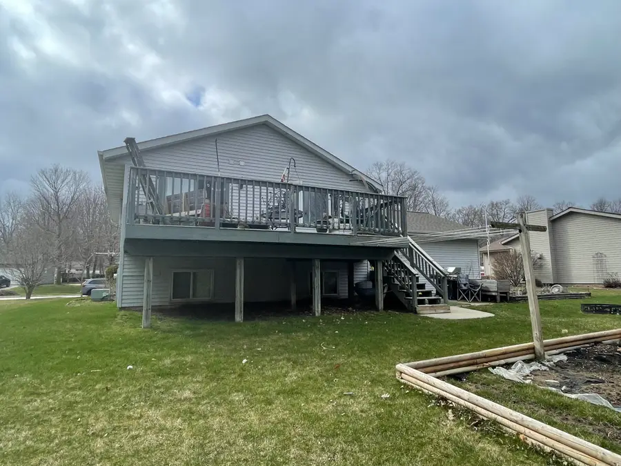 1325 S Indiana Ave, West Bend, WI 53095 - #3