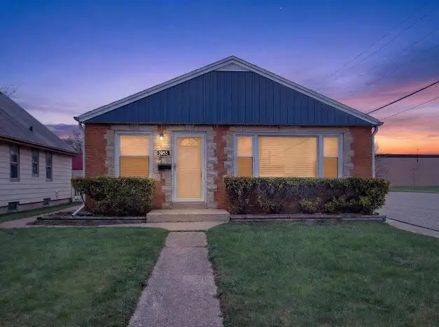 3955 N 79th St, Milwaukee, WI 53222 - #1