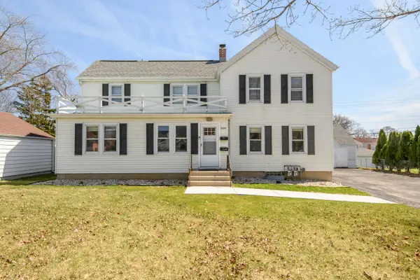 3554 S 84th St, Milwaukee, WI 53228