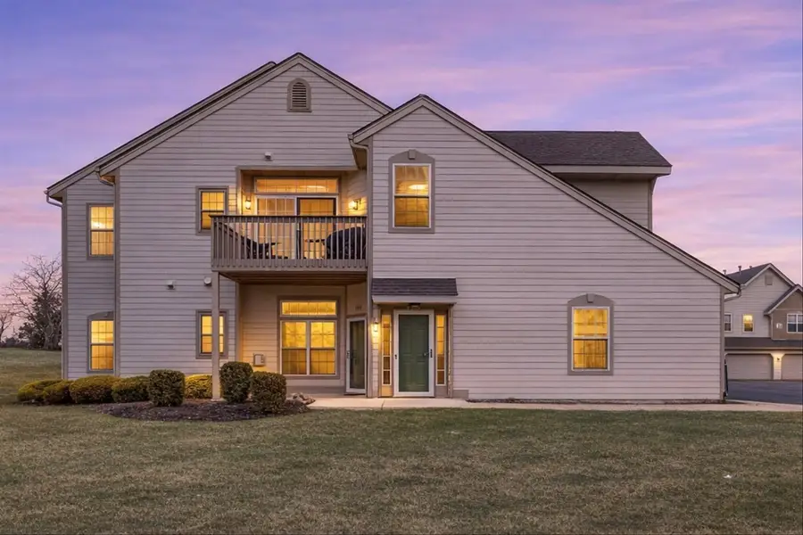 8517 S Stratford Rd, Oak Creek, WI 53154 - #2