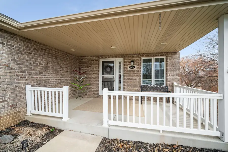 1456 Dovetail Dr, Hartford, WI 53027 - #2