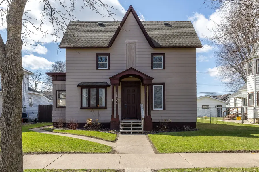 1633 Wood St, La Crosse, WI 54603 - #2