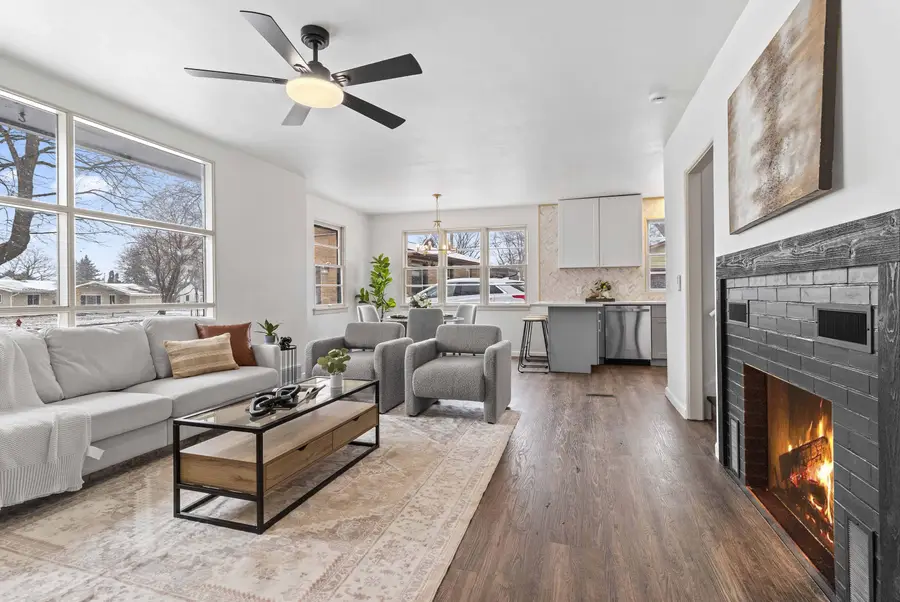 507 Kenyon Ln, Beaver Dam, WI 53916 - #3