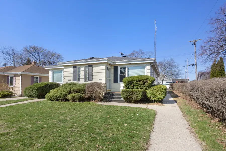 7516 37th Ave, Kenosha, WI 53142 - #2