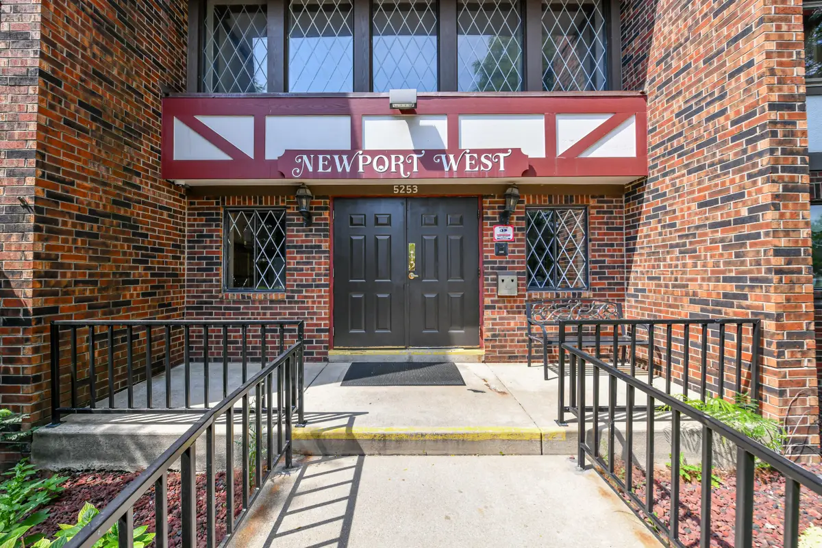 5253 N Lovers Ln Rd, Milwaukee, WI 53225 - #1