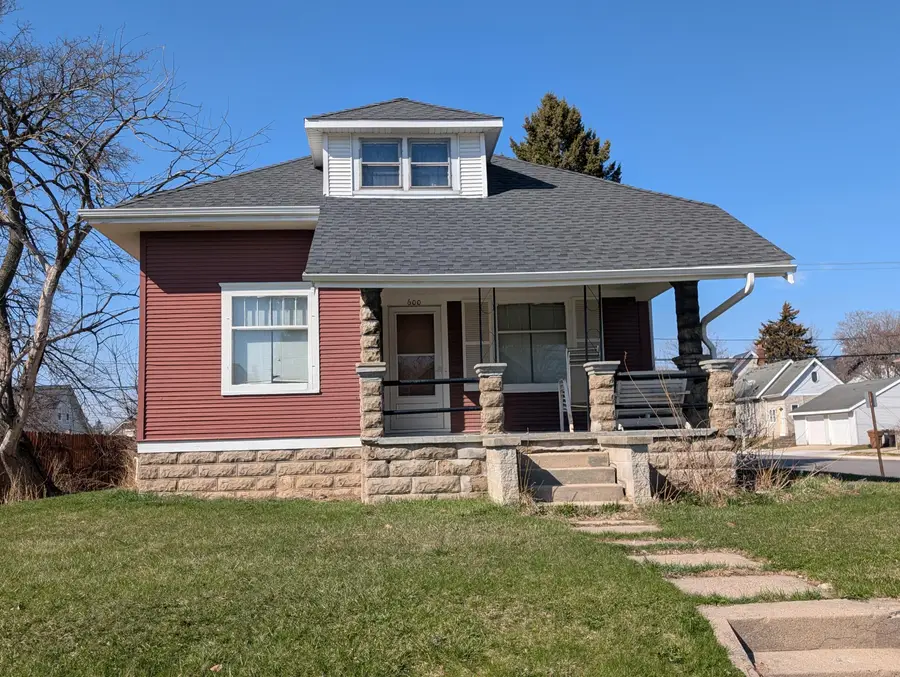600 Marquette Ave, South Milwaukee, WI 53172 - #2