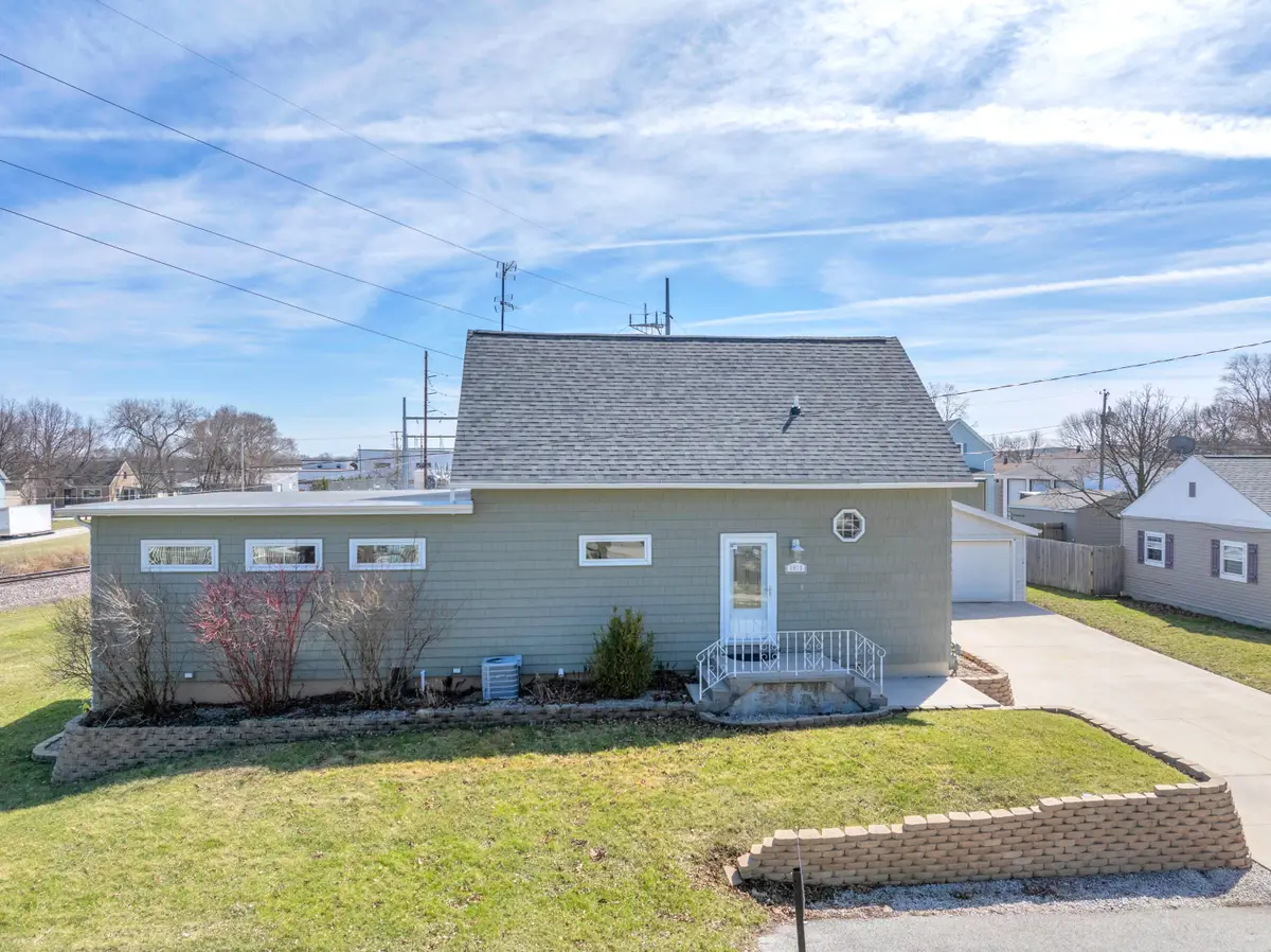 1913 Elm Ave, Sheboygan, WI 53081 - #1