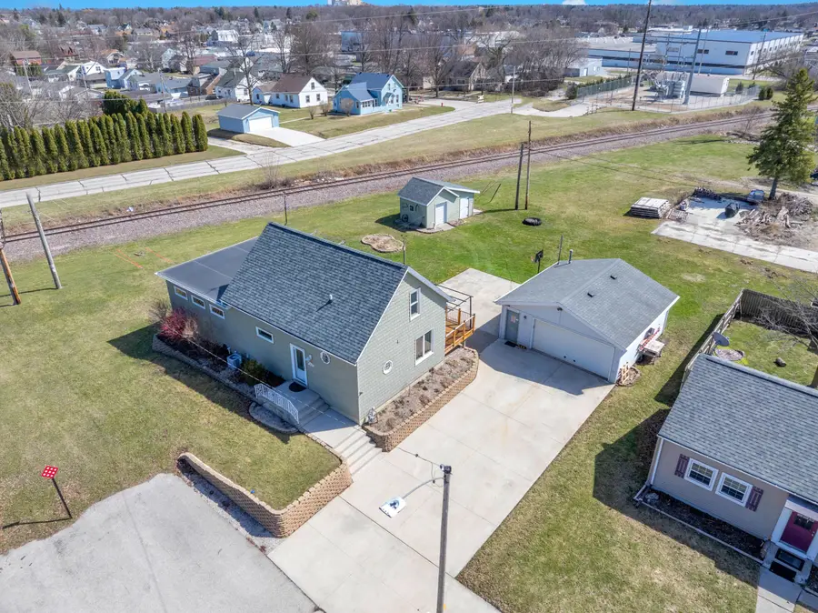 1913 Elm Ave, Sheboygan, WI 53081 - #2