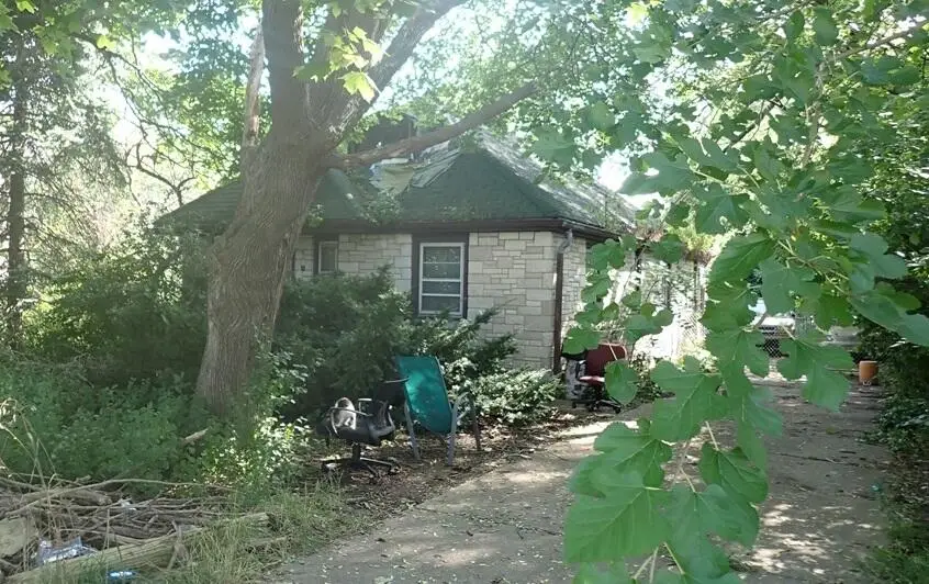 8600 W Fond Du Lac Ave, Milwaukee, WI 53225 - #1