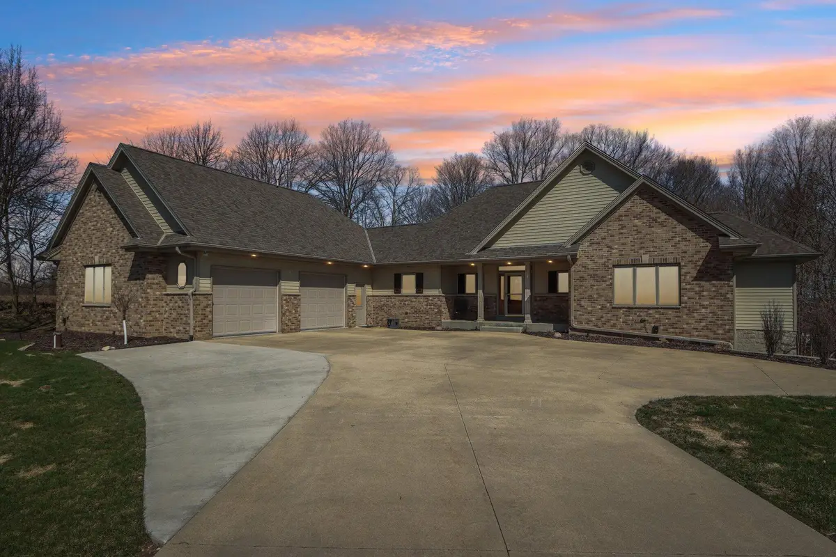 5888 Steeple Ln, Wayne, WI 53090 - #1